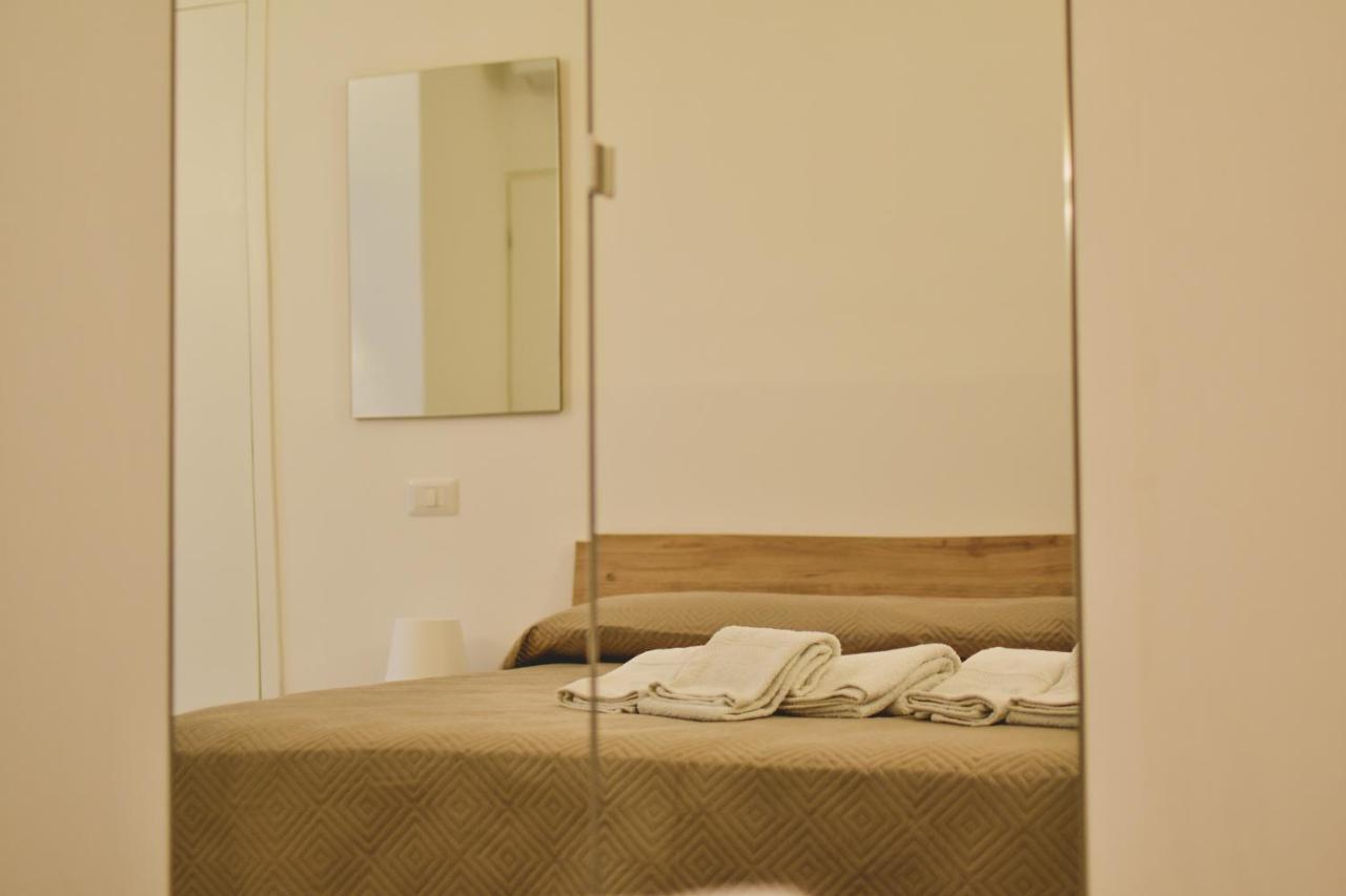 Nel Mar Casa Vacanze โจวีนัซโซ ภายนอก รูปภาพ